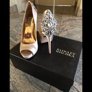Badgley Mischka Pumps